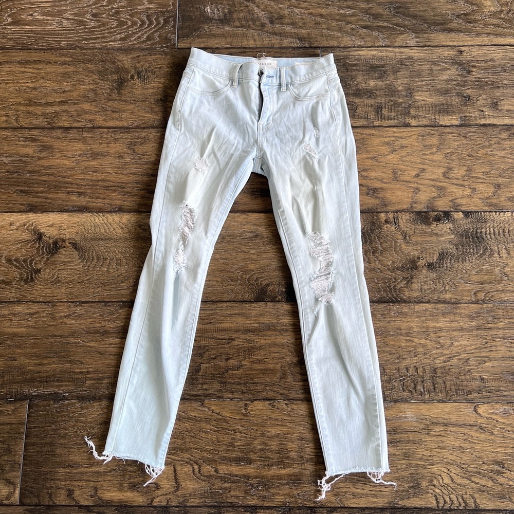PacSun Light Blue Women’s size 24 distressed skinny jeans/jeggings